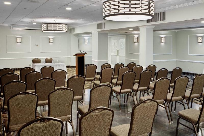Mitchell Executive Hotels-Fort Lee - Restoran