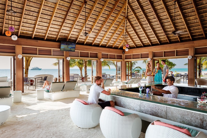 Meeru Island Resort & Spa - Bar