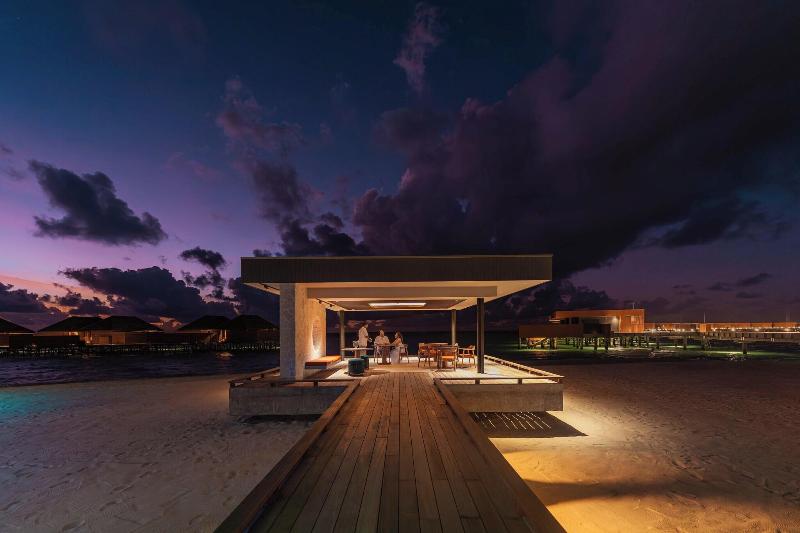 Veligandu Island Resort & Spa - Bar