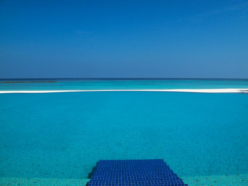 Veligandu Island Resort & Spa - Havuz
