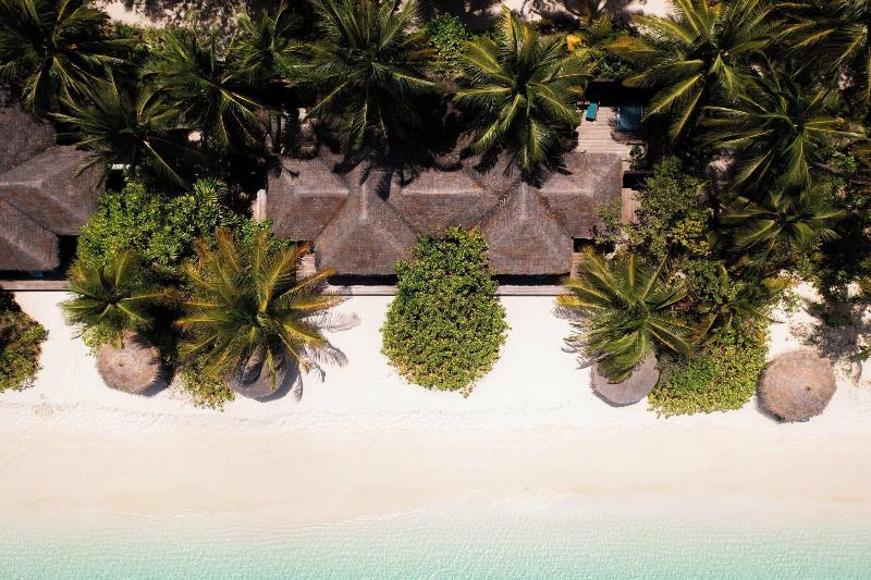Veligandu Island Resort & Spa - Plaj