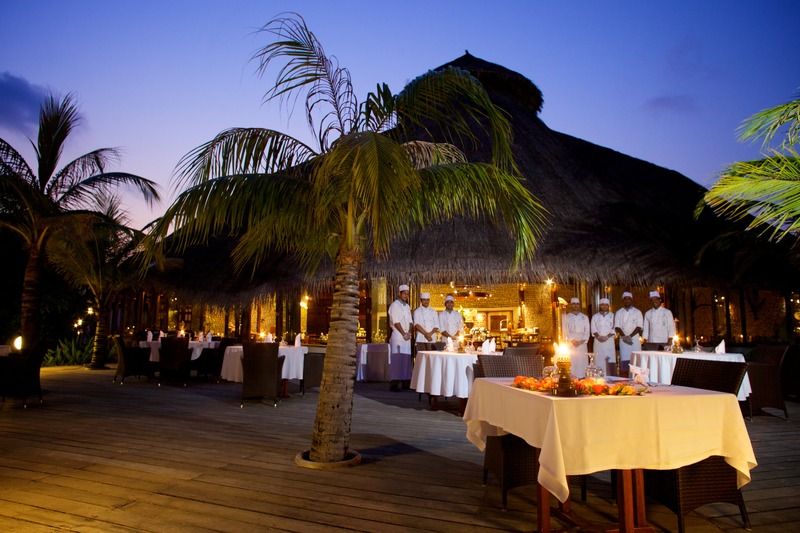 Kuredu Island Resort & Spa - Restoran