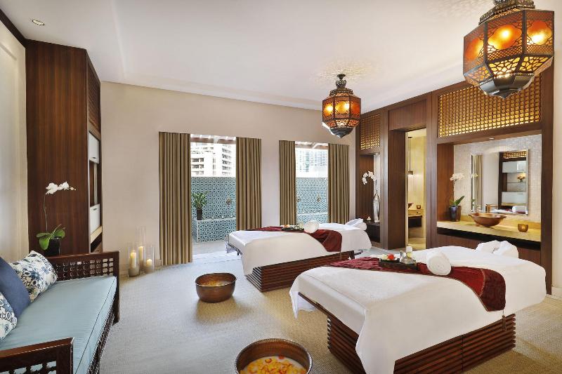 The Ritz-Carlton, Dubai - Aktivite