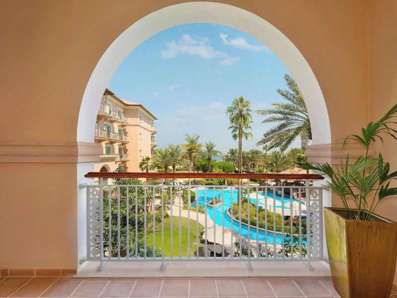 The Ritz-Carlton, Dubai - Oda