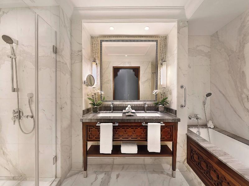 The Ritz-Carlton, Dubai - Oda