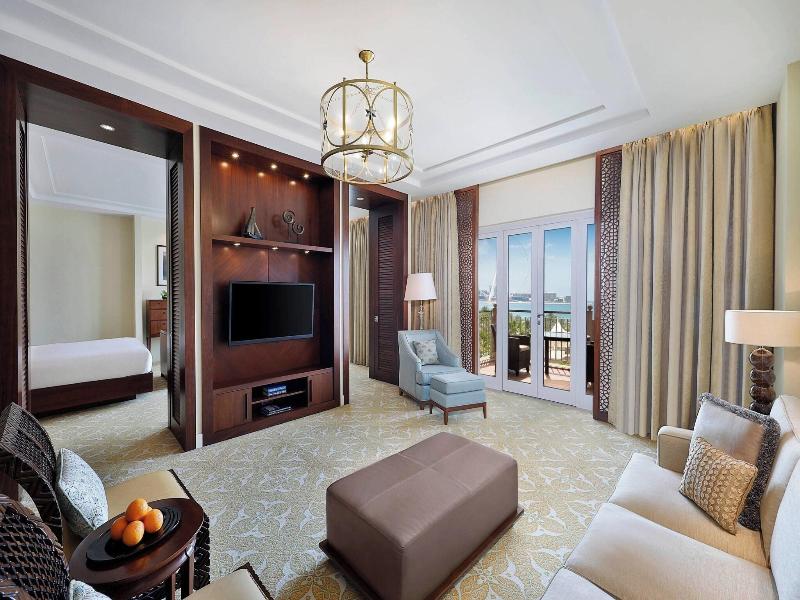 The Ritz-Carlton, Dubai - Oda