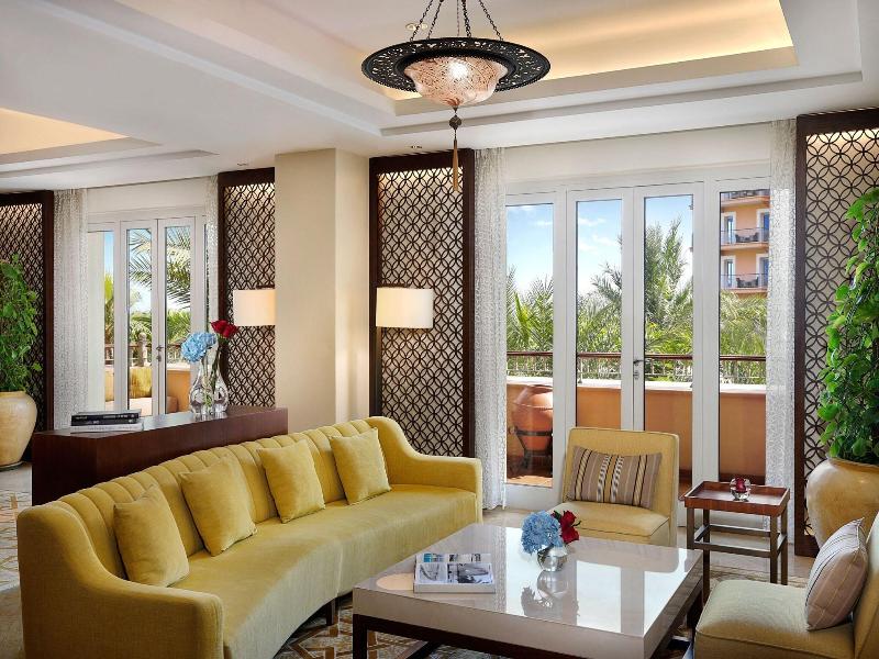 The Ritz-Carlton, Dubai - Oda