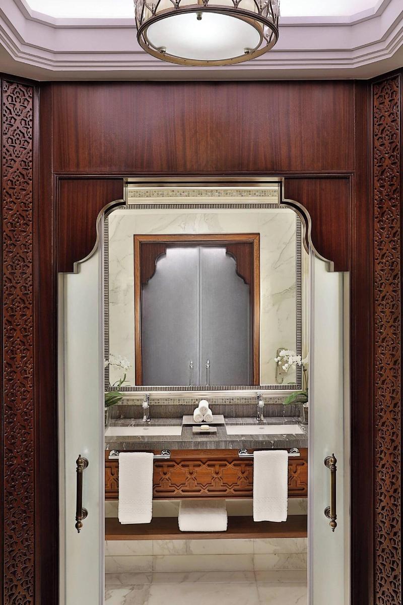 The Ritz-Carlton, Dubai - Oda