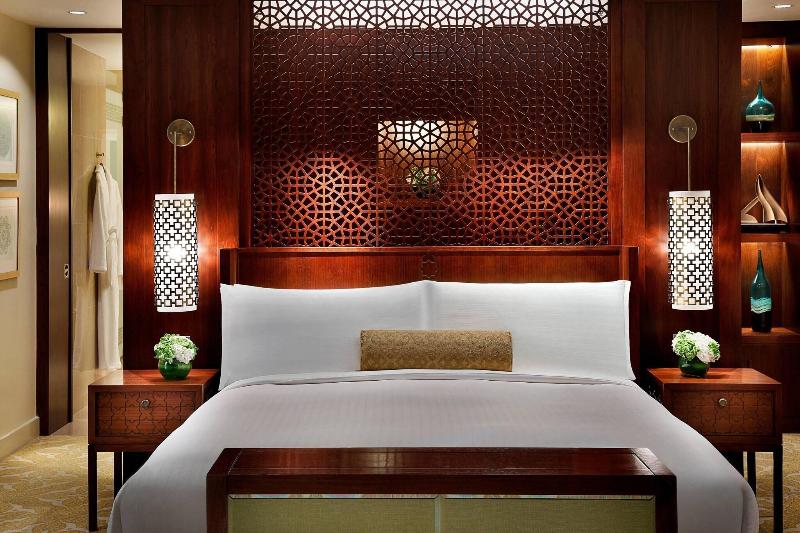 The Ritz-Carlton, Dubai - Oda