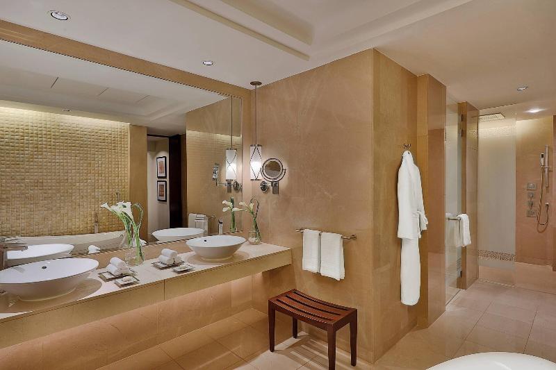 The Ritz-Carlton, Dubai - Oda