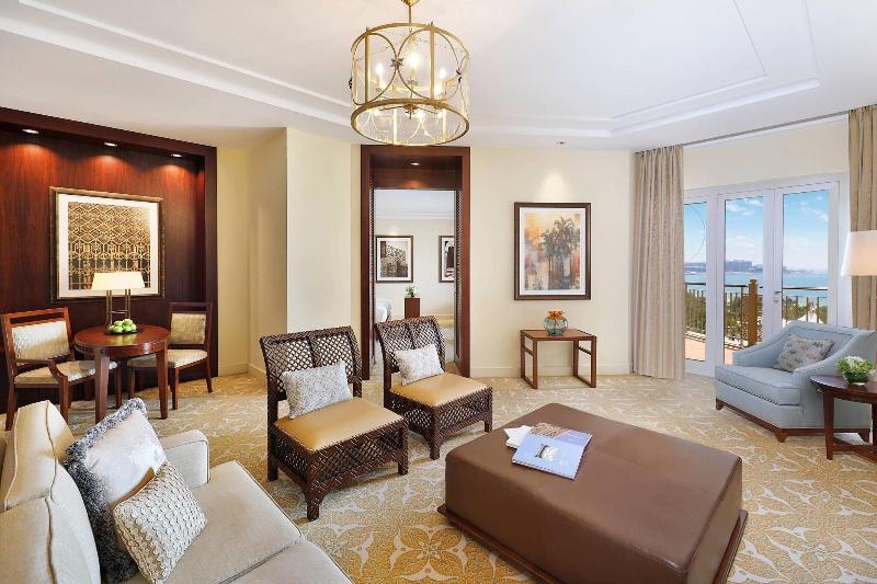 The Ritz-Carlton, Dubai - Oda