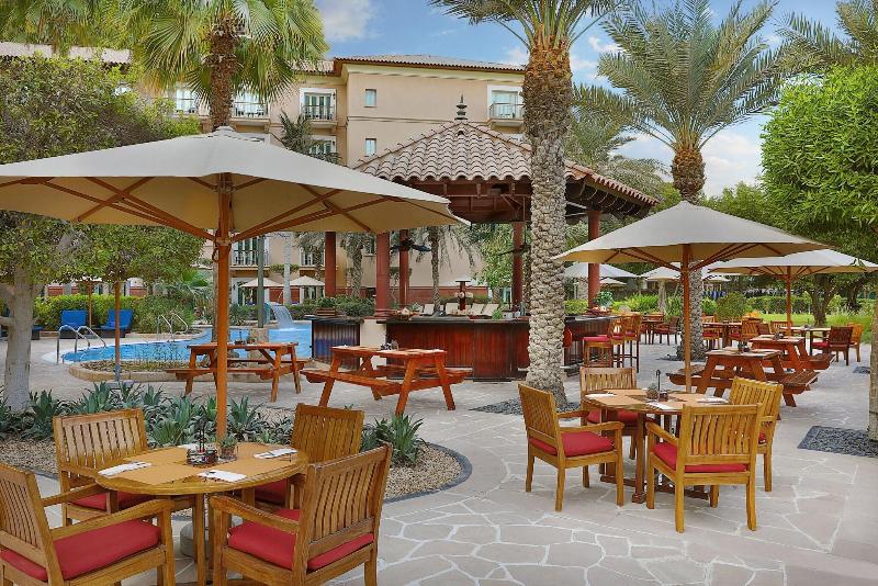 The Ritz-Carlton, Dubai - Restoran