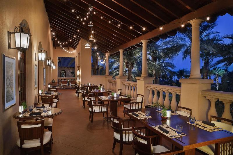 The Ritz-Carlton, Dubai - Restoran