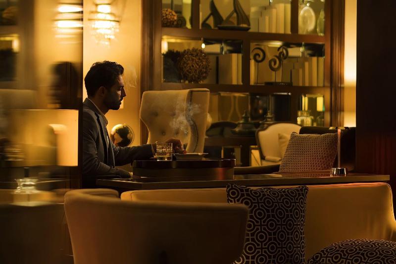 The Ritz-Carlton, Dubai - Restoran