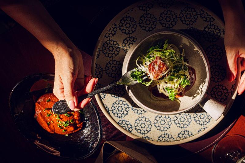 The Ritz-Carlton, Dubai - Restoran