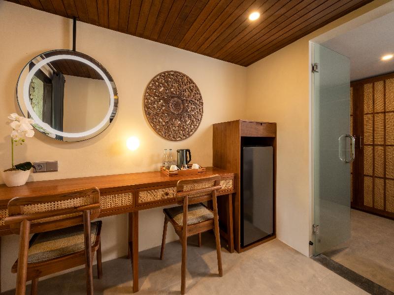 Tonys Villas & Resort Seminyak Bali - Oda