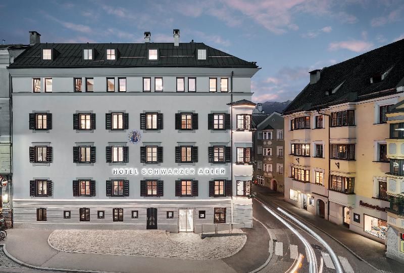Hotel Schwarzer Adler Innsbruck - Genel