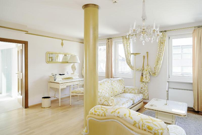 Hotel Schwarzer Adler Innsbruck - Oda
