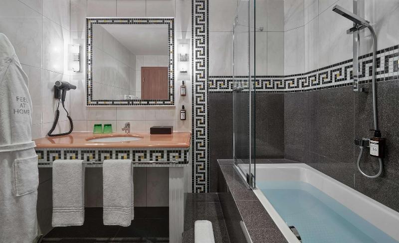 Hotel Schwarzer Adler Innsbruck - Oda