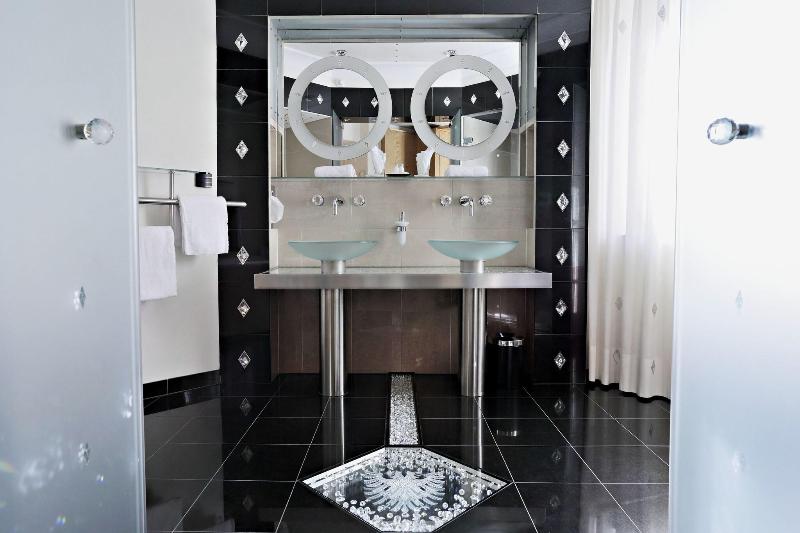 Hotel Schwarzer Adler Innsbruck - Oda