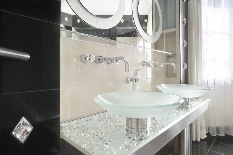 Hotel Schwarzer Adler Innsbruck - Oda