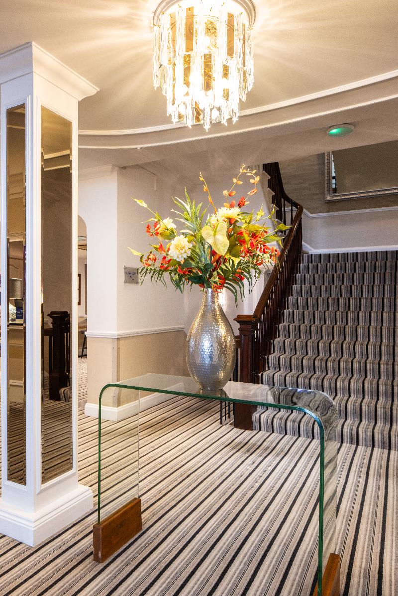 Best Western Royal Hotel - Lobi