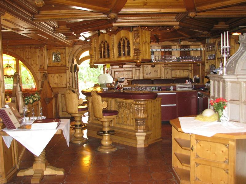 Tyrolis - Bar