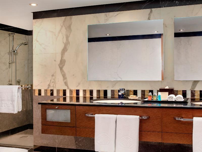 Al Ain Rotana - Oda