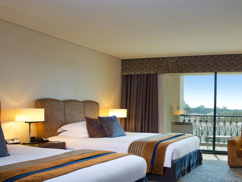 Al Ain Rotana - Oda