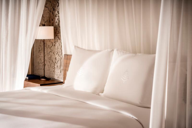 Four Seasons Resort Bali at Jimbaran Bay - Oda