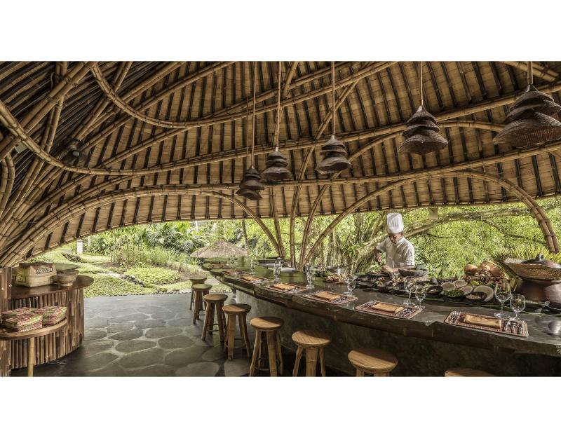 Four Seasons Resort Bali at Sayan - Restoran