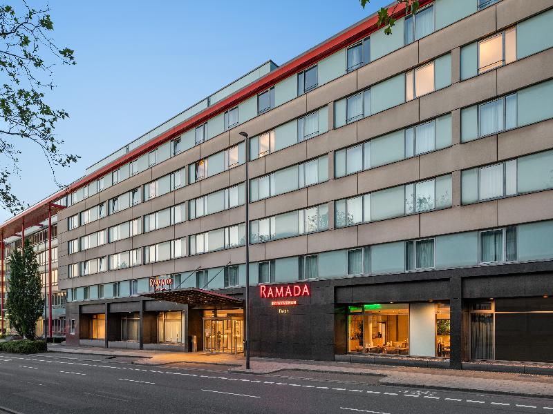 Ramada by Wyndham Essen Hotel - Genel