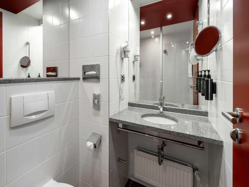 Ramada by Wyndham Essen Hotel - Oda
