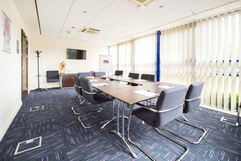 Premier Inn Banbury - M40 J11 - Toplantı