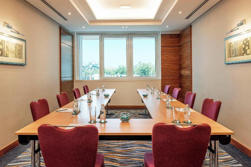 Four Points by Sheraton Downtown Dubai - Toplantı