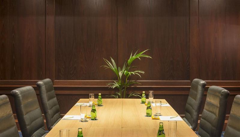 Four Points by Sheraton Downtown Dubai - Genel