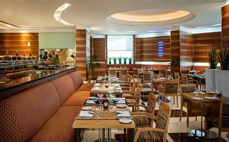 Four Points by Sheraton Downtown Dubai - Genel
