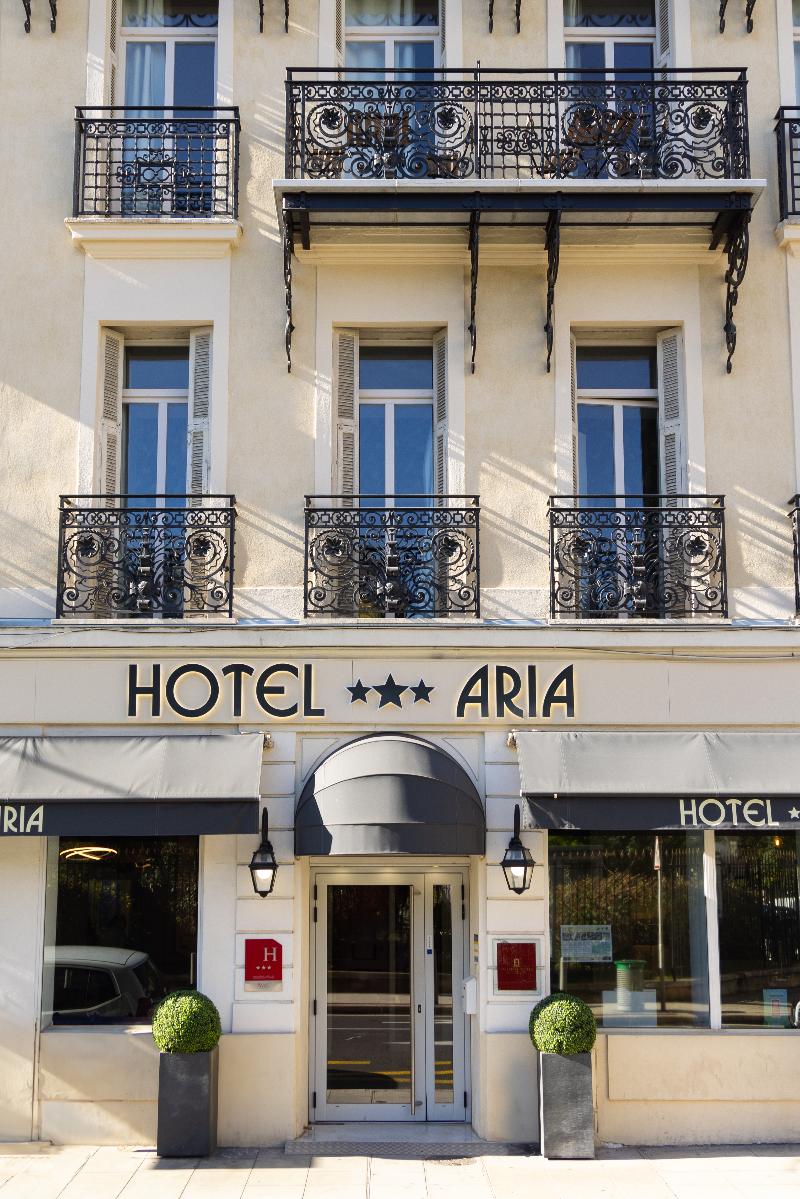 Aria - Genel