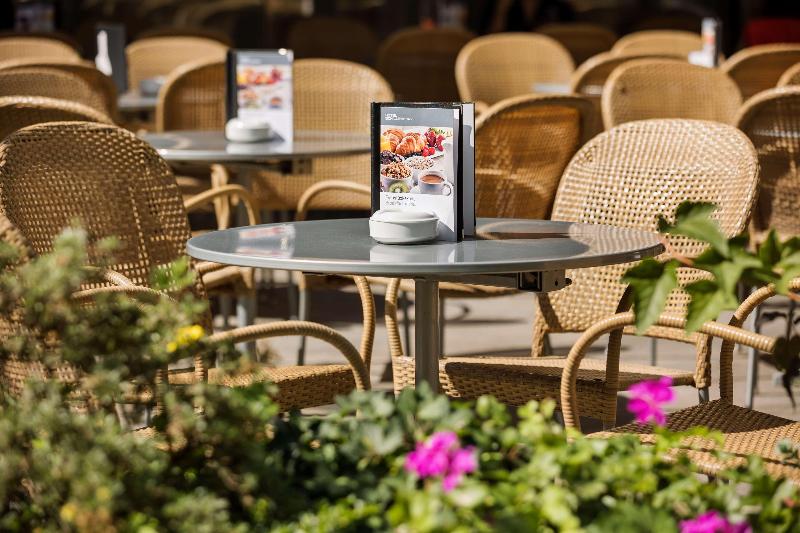 Hotel Schillerpark Linz a member of Radisson duals - Teras