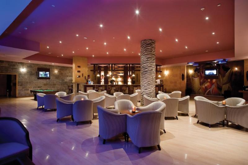 Amwaj Oyoun Resort & Casino - Bar