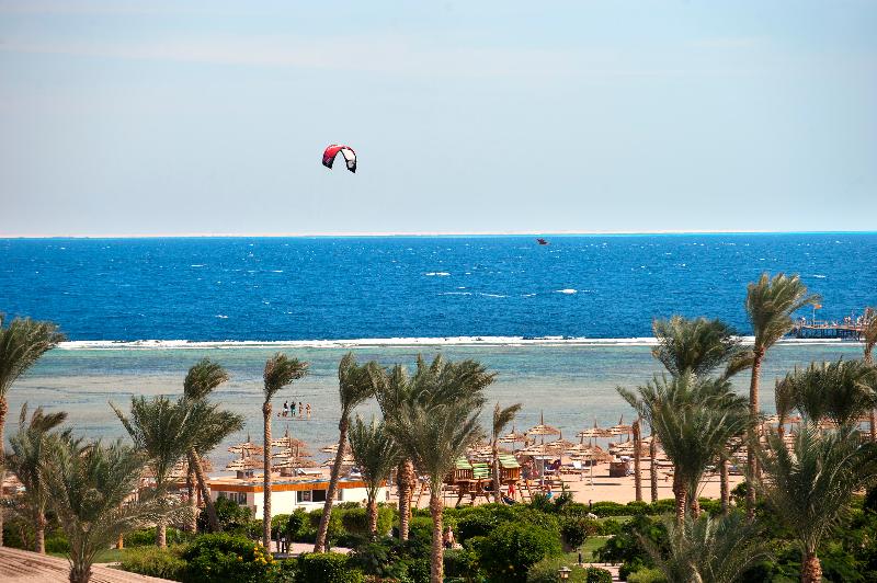 Amwaj Oyoun Resort & Casino - Plaj