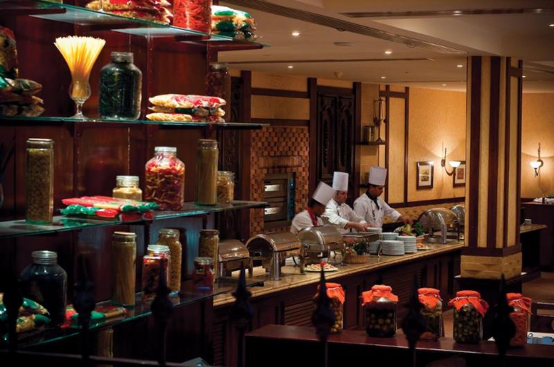 Amwaj Oyoun Resort & Casino - Restoran