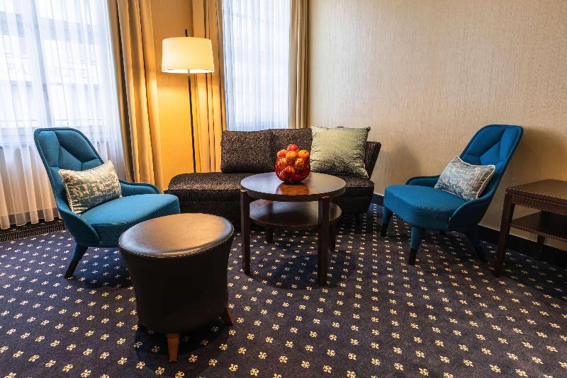 Steigenberger Hotel de Saxe - Bar