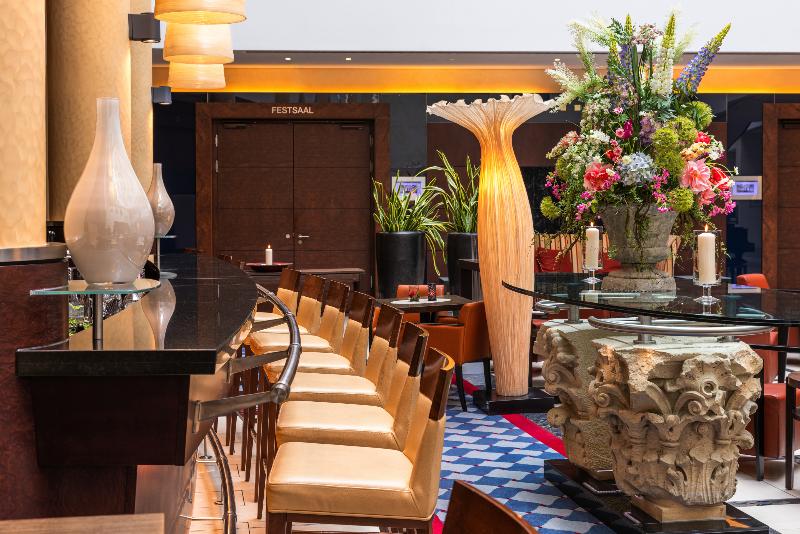 Steigenberger Hotel de Saxe - Bar