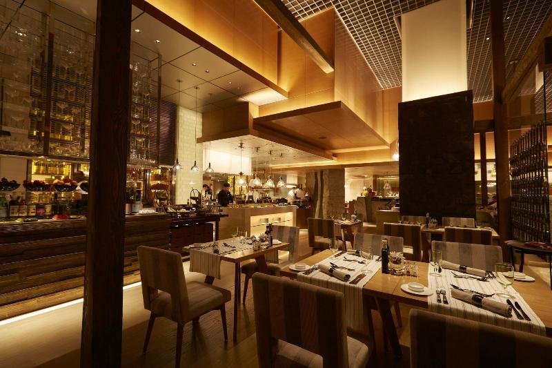 Mandarin Oriental Al Faisaliah, Riyadh - Restoran