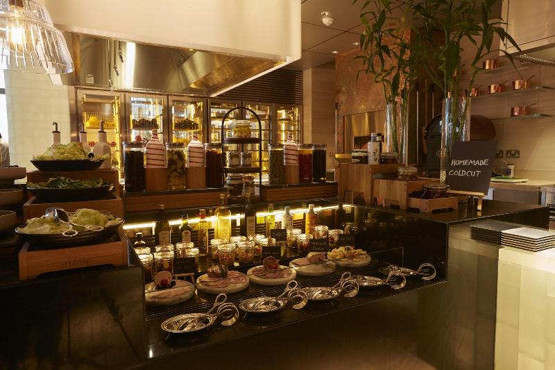 Mandarin Oriental Al Faisaliah, Riyadh - Restoran
