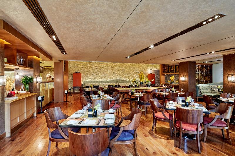 Mandarin Oriental Al Faisaliah, Riyadh - Restoran