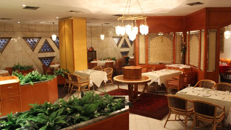 Jeddah Grand Hotel (Ex The Trident Jeddah) - Restoran