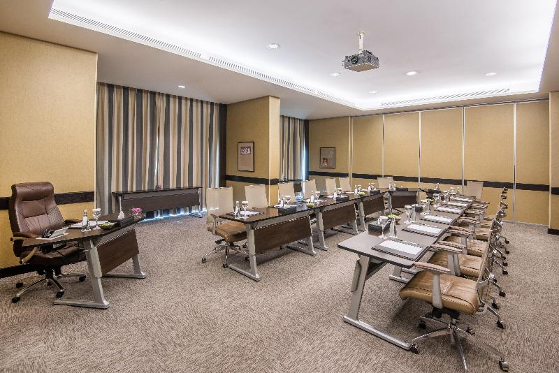 Swissotel Jeddah Al Hamra - Toplantı