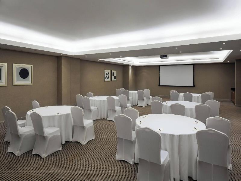 Sheraton Dammam Hotel & Towers - Bar